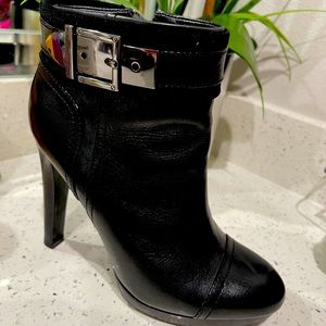 Used Tory Burch ankle boots